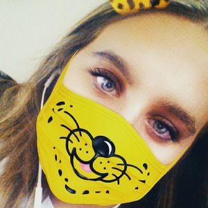 Meet your Posher, Youtube_girl